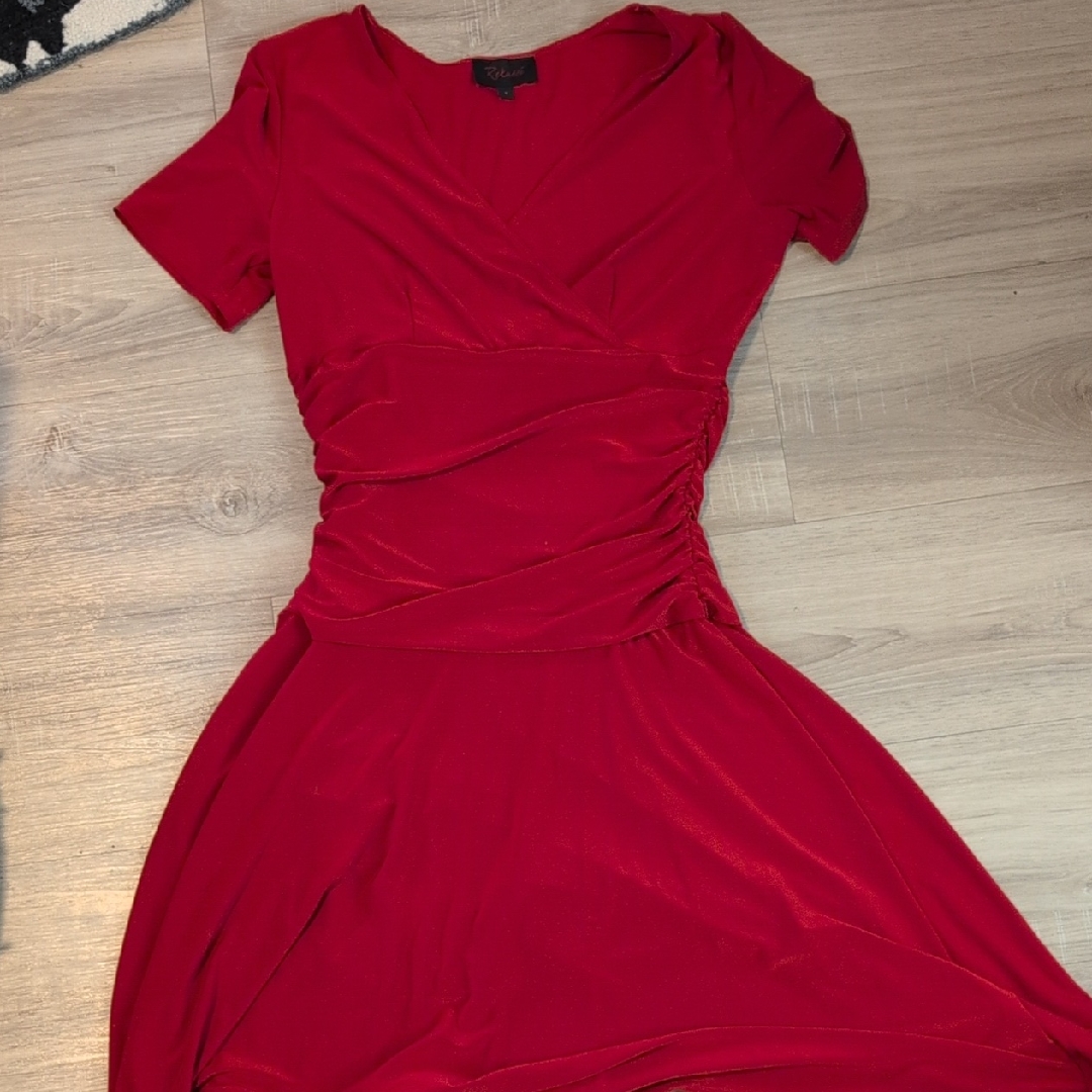Chic Red Midi Dress
